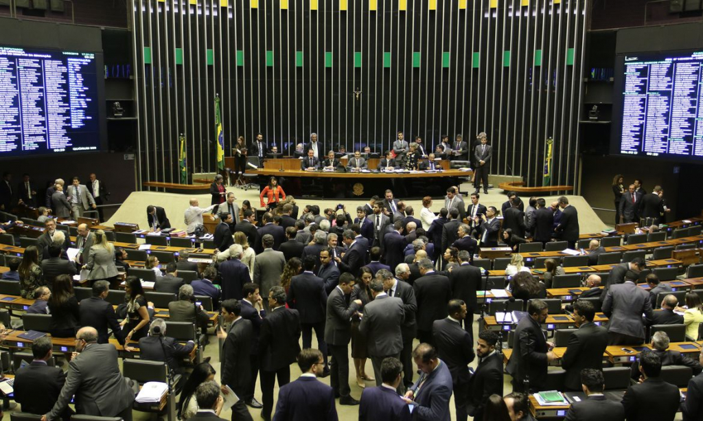 As atribuições exclusivas da Câmara dos Deputados