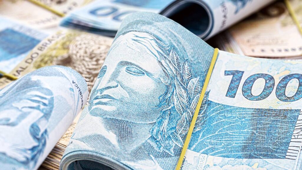 erros financeiros comuns que impedem de enriquecer