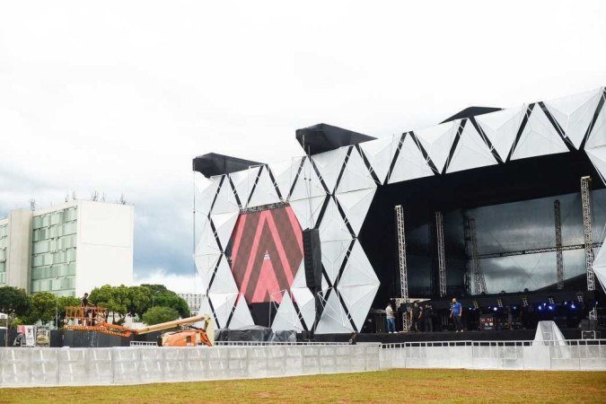Estacionamento Gratuito vs. Pago na Esplanada: Qual a Melhor Opção?