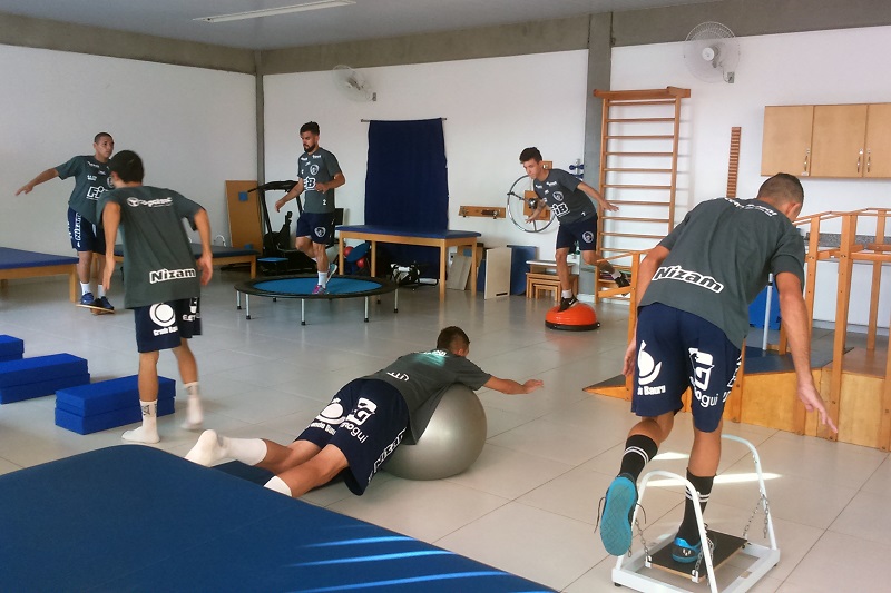 Fortaleça seus Ombros: Treino Proprioceptivo para Atletas de Vôlei e Natação