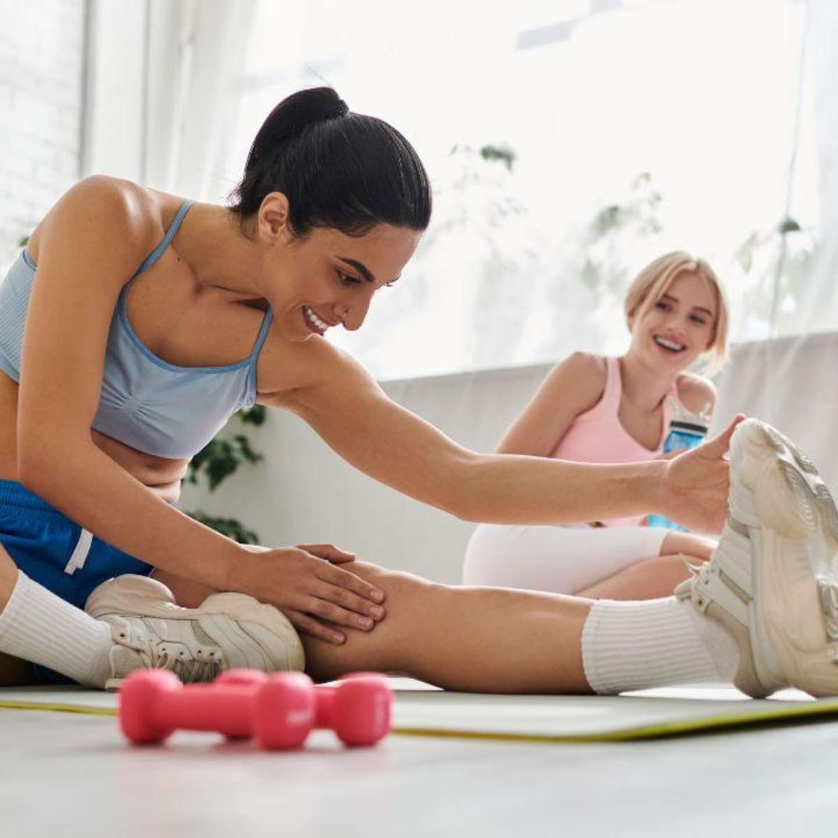 5 ideias de títulos:
1. Guia Completo: Exercícios de Peso Corporal para Fazer em Casa
2. Transforme Sua Casa em Academia: Treinos Eficazes Sem Equipamentos
3. Fortaleça Seu Corpo em Casa: Exercícios Essenciais para Iniciantes
4. Cardio e Força em Casa: Rotina Completa Sem Necessidade de Equipamentos
5. Dicas de Ouro: Como Maximizar Seus Treinos em Casa