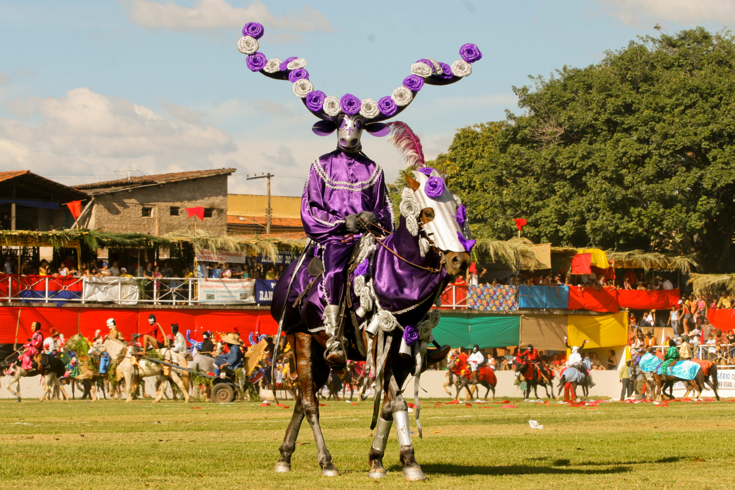 Folia do Divino: Conheça a Tradição em Pirenópolis