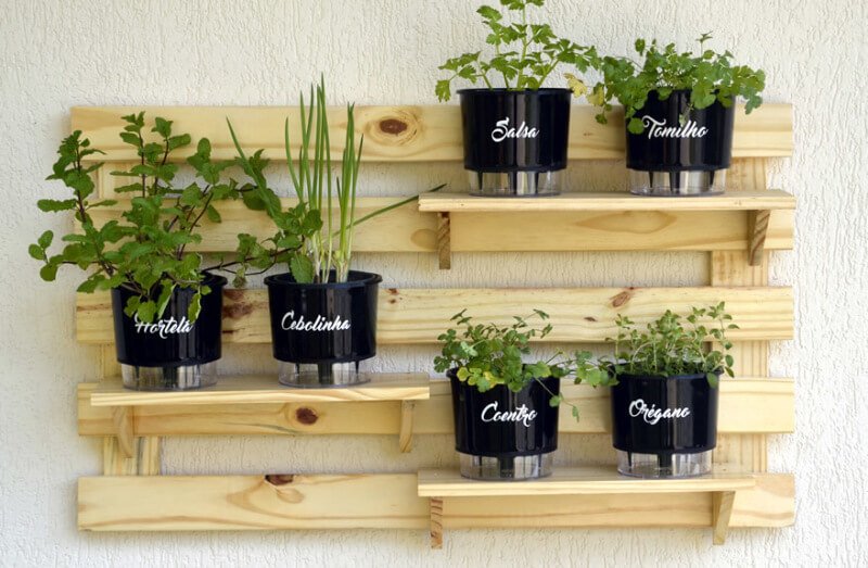 Ideias Criativas de Decoração com Jardins Verticais