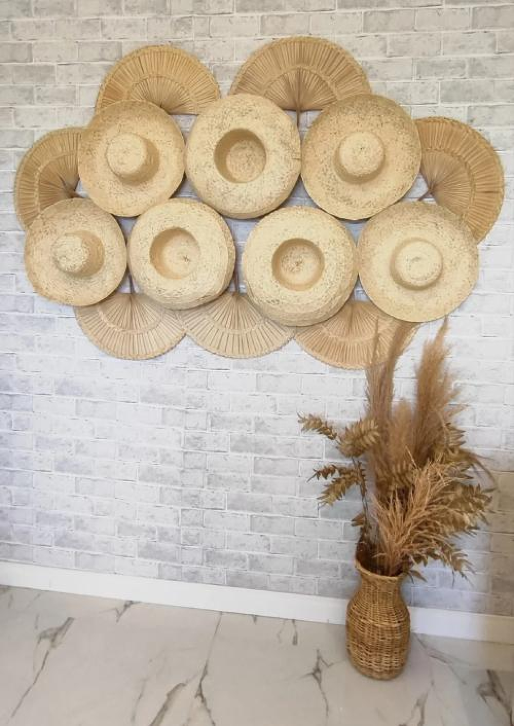 ideias de decoração com chapéus na parede