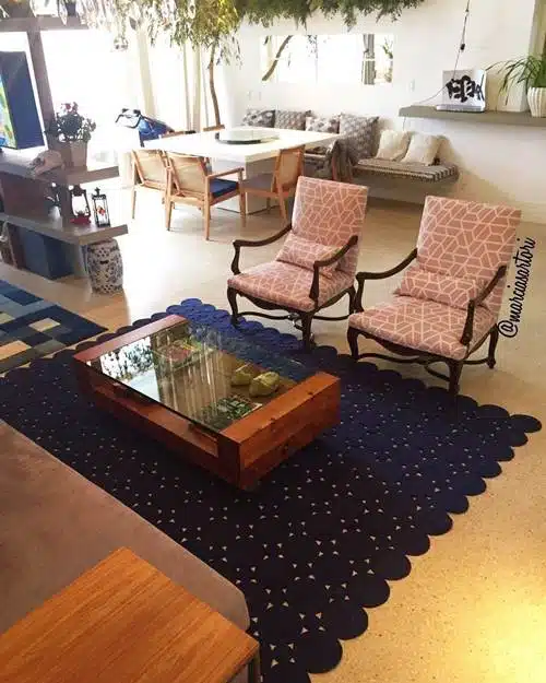 Cores e Combinações: Dicas para Modernizar suas Peças de Crochê na Decoração