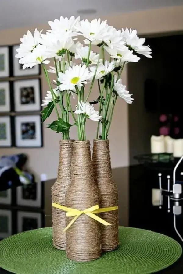 5 Maneiras de Transformar Garrafas de Vinho em Vasos Incríveis