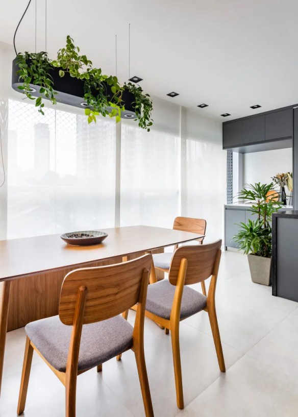 Como Criar uma Iluminação Cênica em Casa com Poucos Recursos