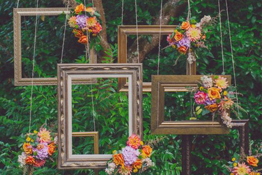 Decoração minimalista: o poder das molduras vazias e espaços em branco