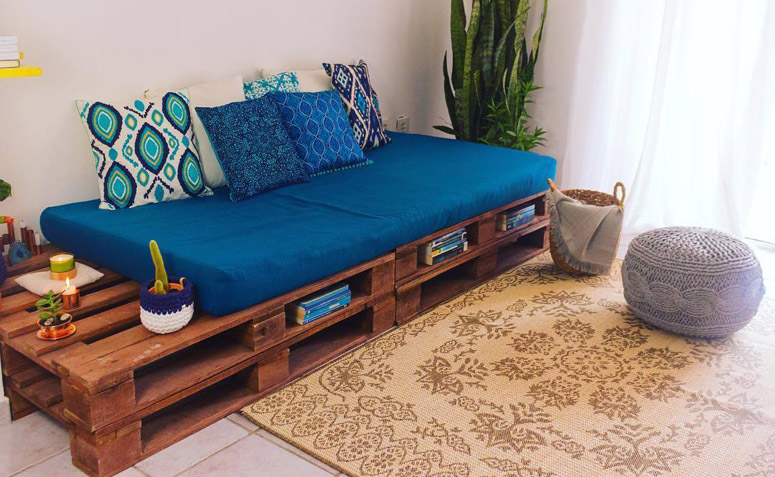 5 Ideias de Sofás de Pallet para sua Varanda
