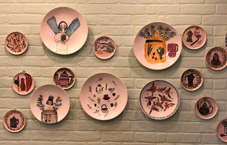 A Altura Certa: Dicas para Posicionar Seus Pratos Decorativos