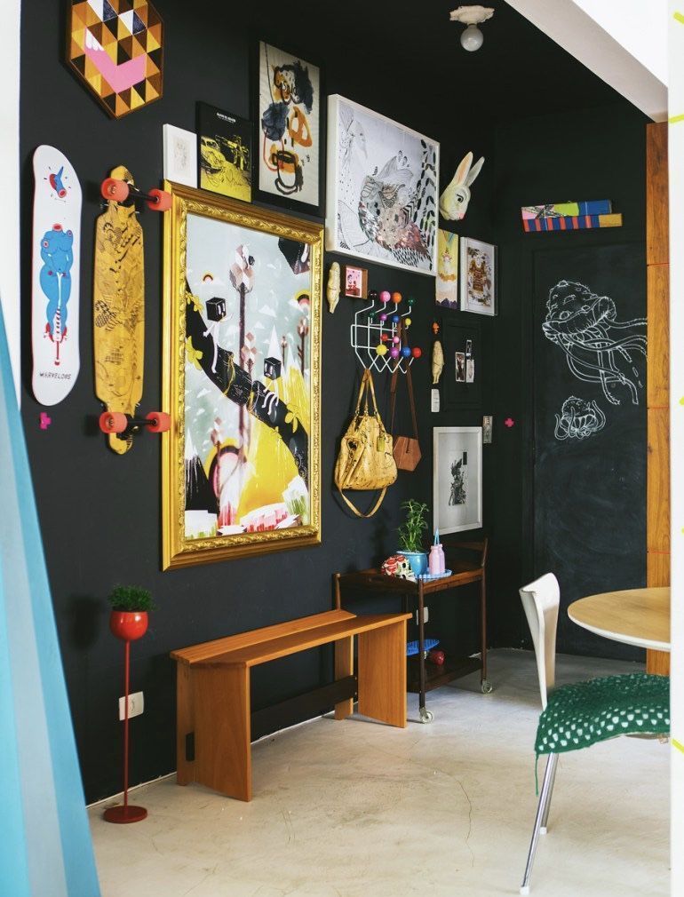 ideias de decoração com quadros coloridos