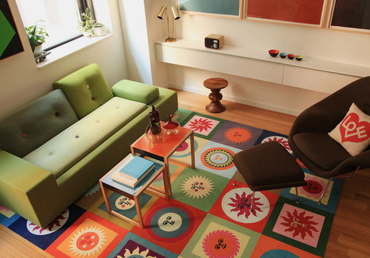 Decoração de Corredores: O Poder dos Tapetes Coloridos e da Iluminação