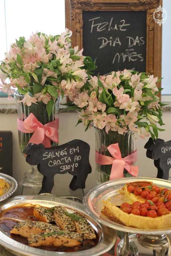 Tendências de Cores e Formas para Mesas em 2025