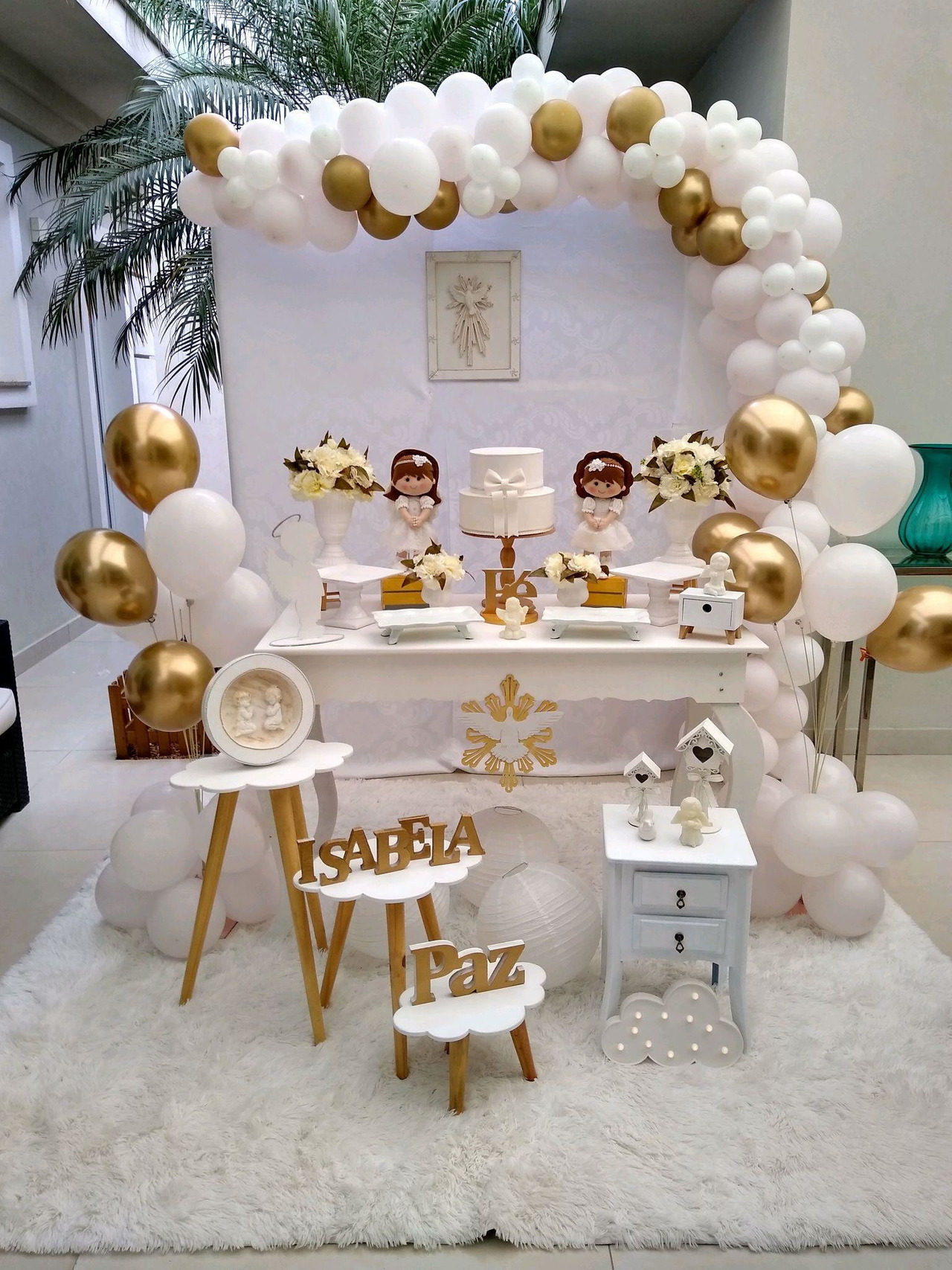 Paleta de Cores Perfeita para um Batizado Sereno