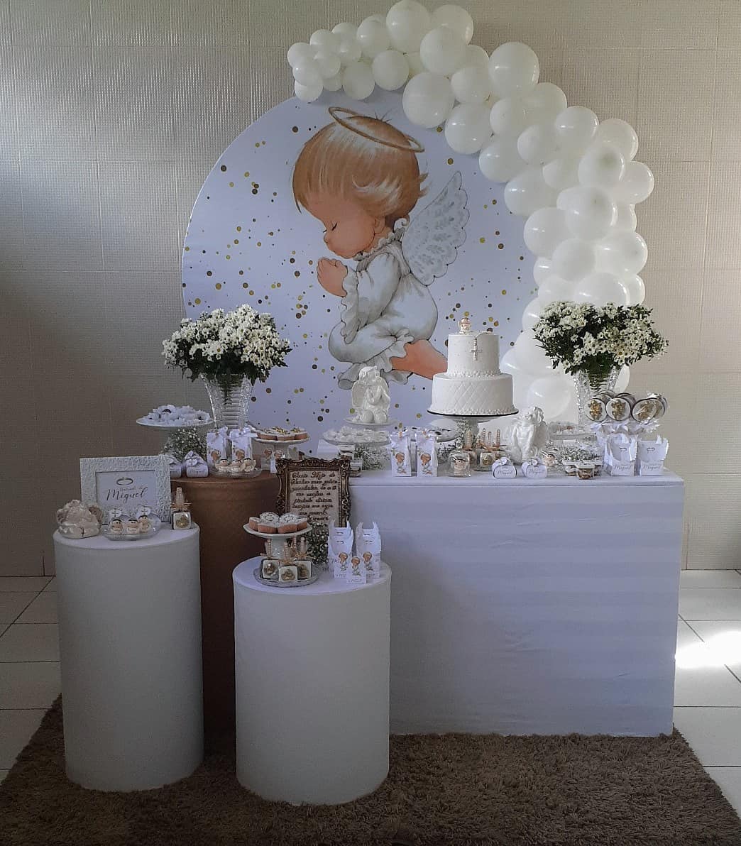 Decoração de Mesa Principal para Batizado: Dicas e Inspirações