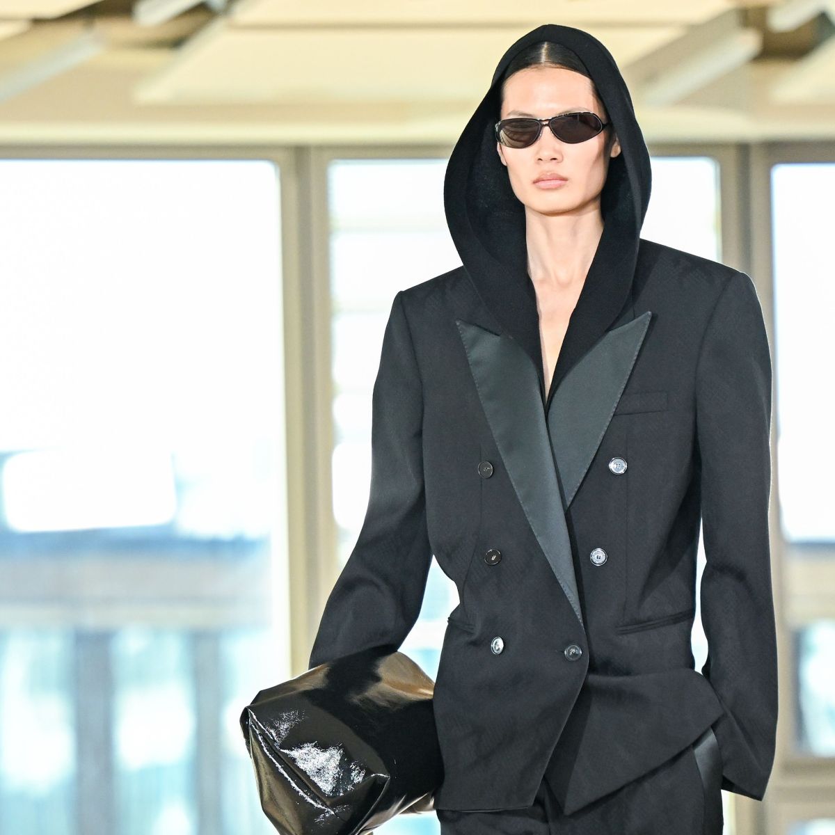 Looks de Impacto para Noite com Estilo Glam