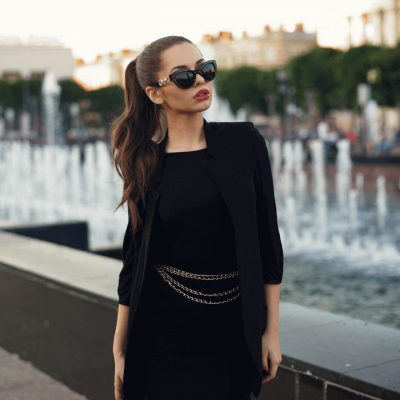 Como combinar texturas em looks monocromáticos