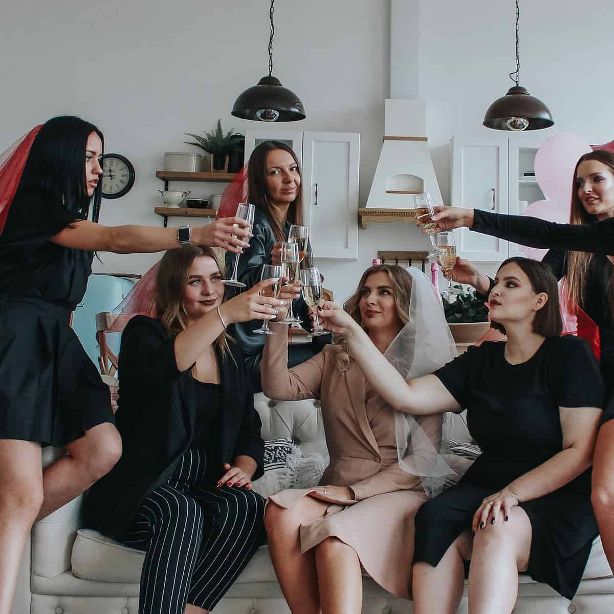 ideias de looks para chá de panela convidada