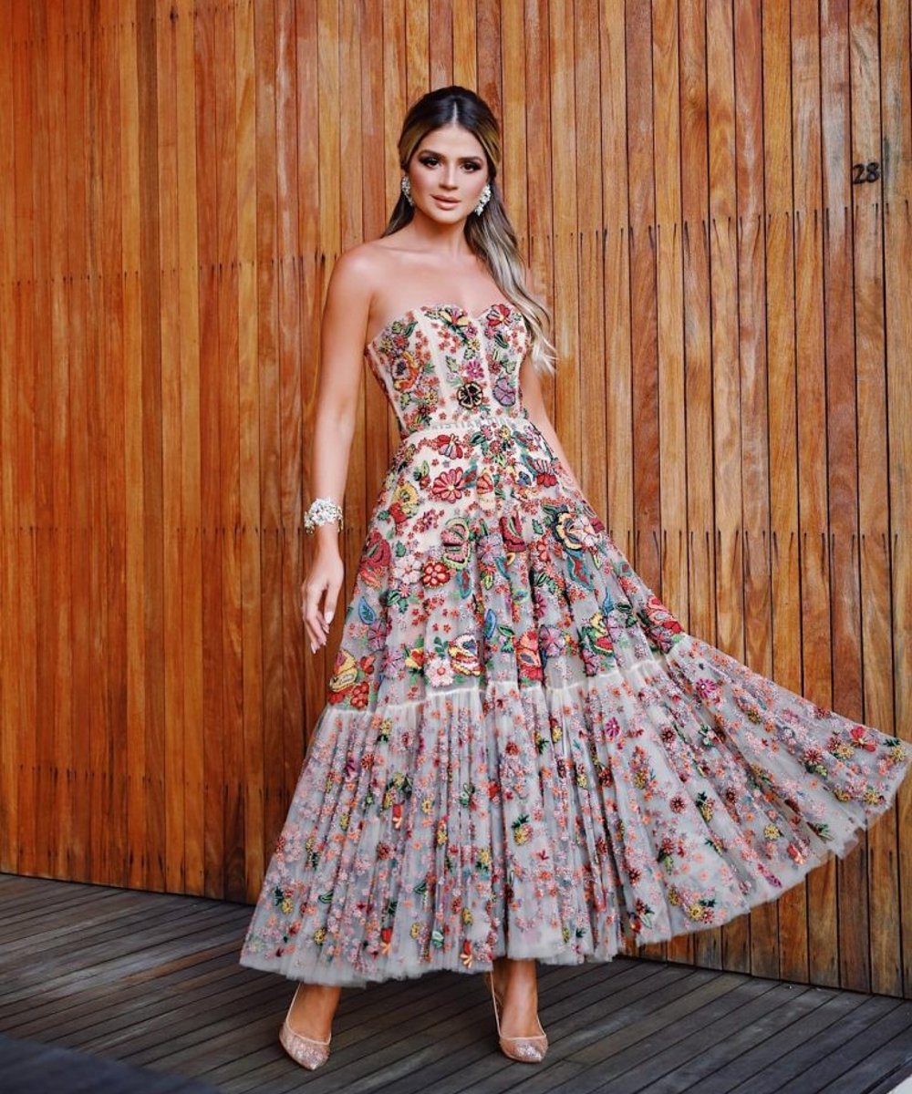 ideias de looks para festa de noivado