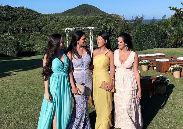 ideias de looks para festa de noivado