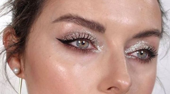 Como criar o efeito 'Brilho Cósmico e Glacial' na maquiagem de Ano Novo