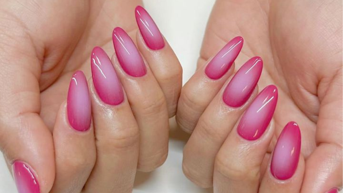 Como usar glitter e pedrarias em unhas degradê