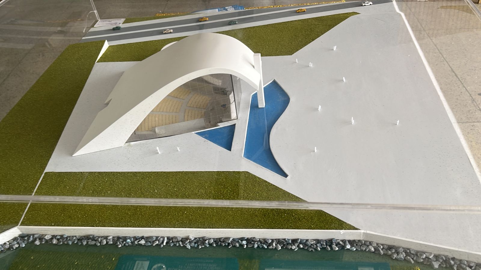 Funcionalidade e Espiritualidade: A Arquitetura dos Templos Evangélicos DF