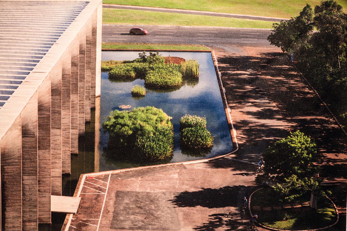 A Arquitetura e o Paisagismo do TCU: Uma Análise Integrada