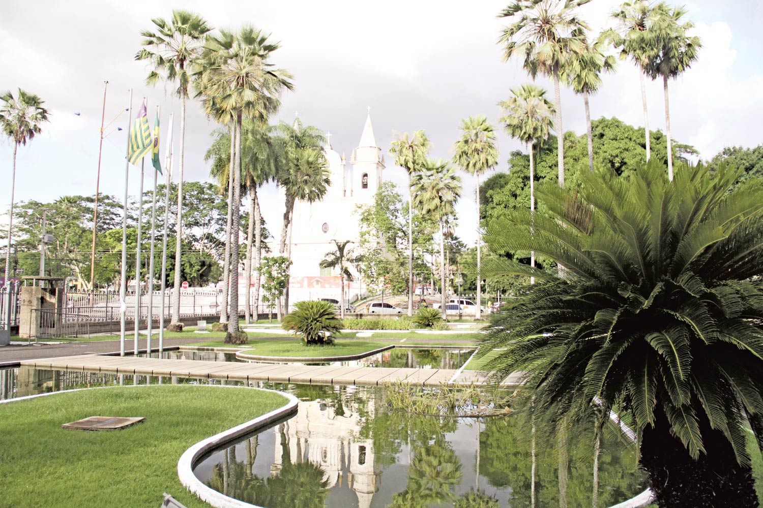 A Arquitetura e o Paisagismo do TCU: Uma Análise Integrada