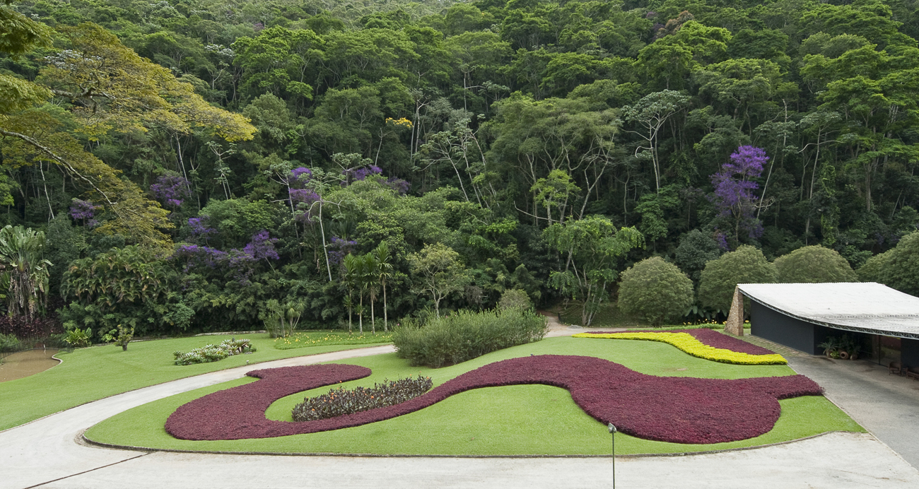 O Legado de Burle Marx em Brasília: Um Roteiro Turístico