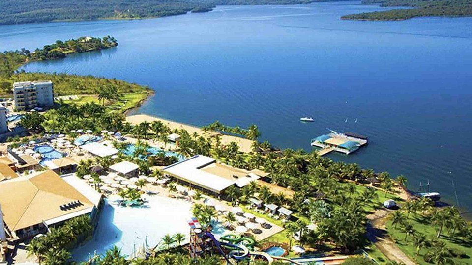 5 ideias de títulos:
1. Guia Completo dos Condomínios no Lago Corumbá IV: Investimento e Lazer
2. Descubra as Melhores Opções de Lazer e Esportes Náuticos no Lago Corumbá IV
3. Investir em Lotes no Corumbá IV: Oportunidades e Valorização
4. Aluguel de Temporada no Lago Corumbá IV: Conforto e Diversão para a Família
5. Corumbá IV: O Destino Perfeito para Chácaras e Casas de Veraneio