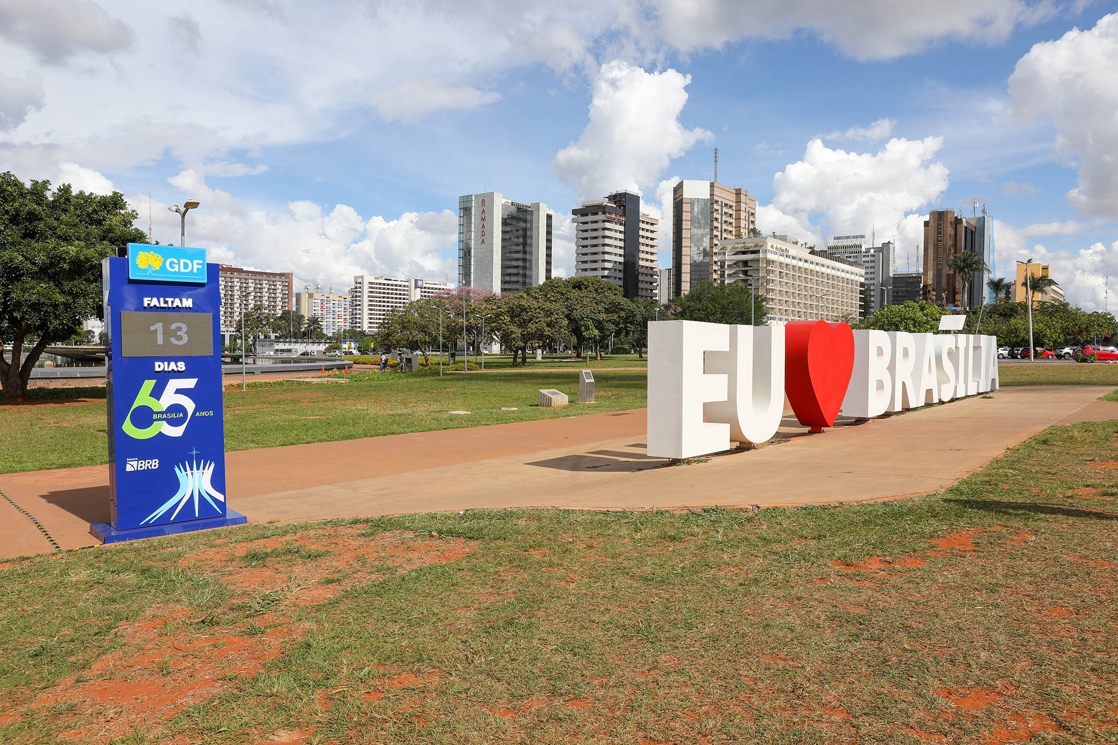 letreiro eu amo brasília locais