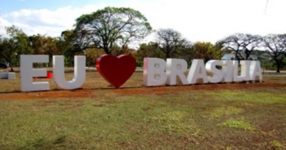 Guia Completo: Como Chegar aos Letreiros 'Eu Amo Brasília'