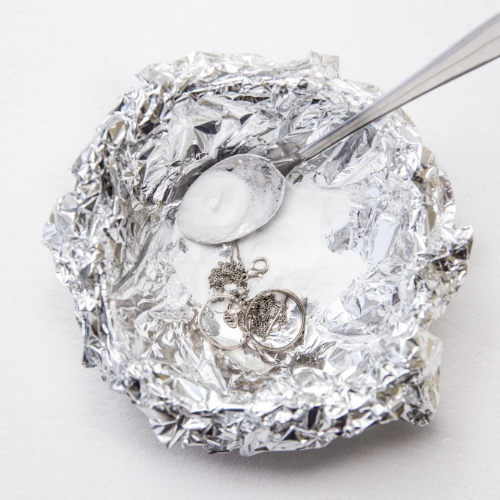 limpar prata bicarbonato papel alumínio