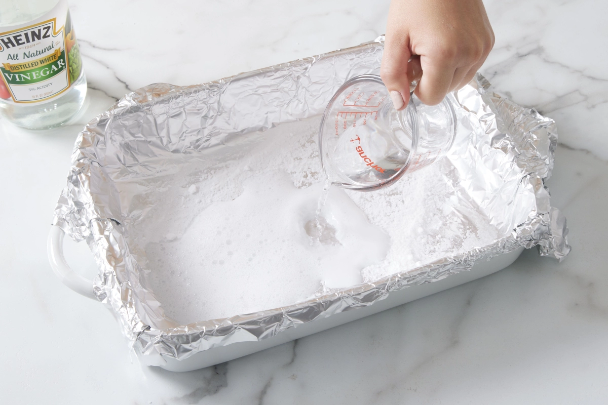 A Ciência por Trás da Limpeza de Prata: Entenda a Reação Química