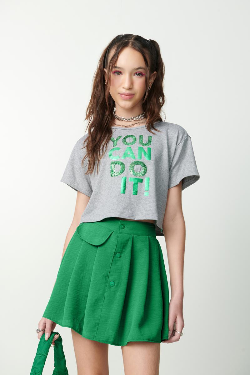 5 looks estilosos com saia de pregas para o verão