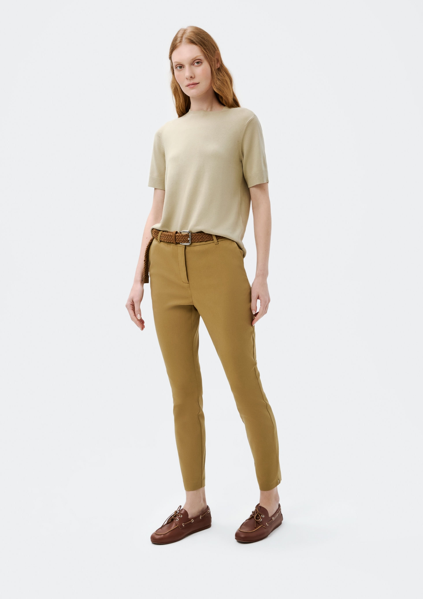 looks com calça chino feminina