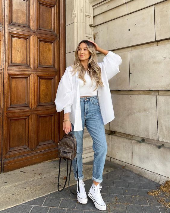 A Camisa Jeans Como Peça Chave para o Trabalho Casual