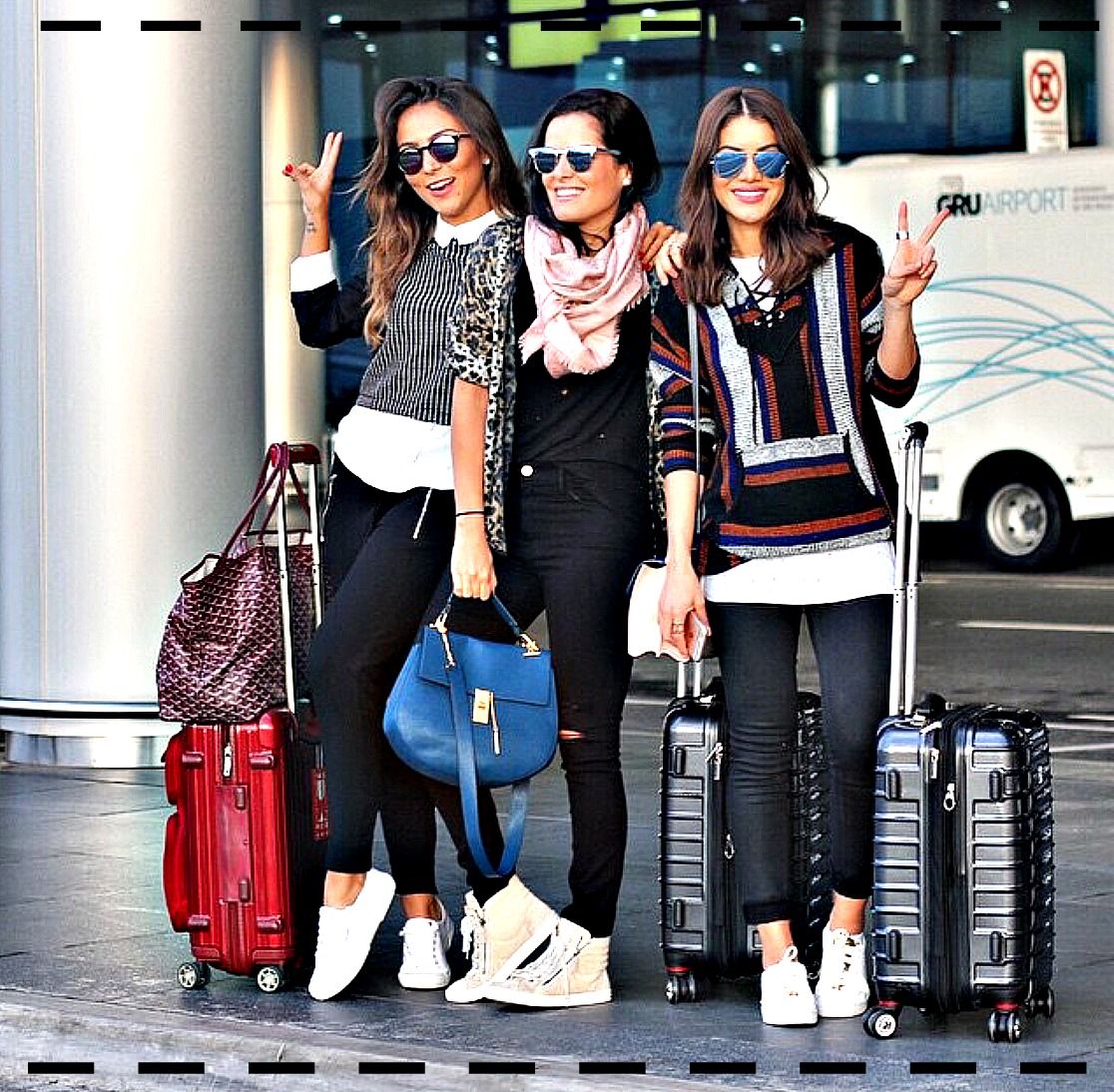 5 Dicas Essenciais para um Aerolook Perfeito
Como Montar um Aerolook Confortável e Elegante
Guia Completo de Aerolooks para Viagens
Aerolook: Tendências e Inspirações para Viajar com Estilo
O Que Levar na Mala de Mão: Foco no Aerolook