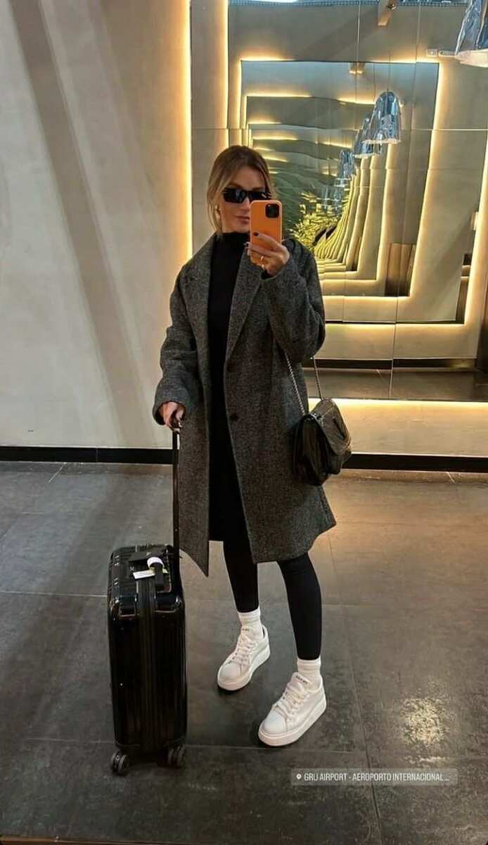 5 Dicas Essenciais para um Aerolook Perfeito
Como Montar um Aerolook Confortável e Elegante
Guia Completo de Aerolooks para Viagens
Aerolook: Tendências e Inspirações para Viajar com Estilo
O Que Levar na Mala de Mão: Foco no Aerolook