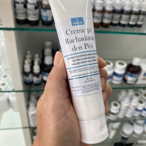 Diferença entre hidratantes para manutenção e tratamento intensivo de pés