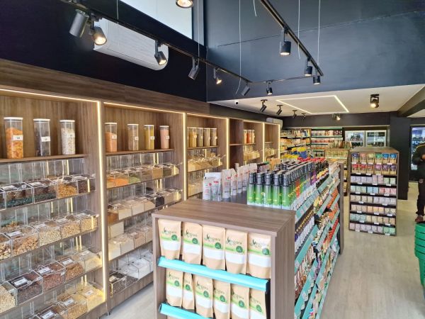 Feiras e Delivery
2. Descubra os Melhores Mercados de Orgânicos em Brasília
3. Feiras Orgânicas em Brasília: Onde Encontrar Produtos Frescos e Locais
4. Delivery de Orgânicos em Brasília: Receba Frescor em Casa
5. Dicas para Comprar Orgânicos em Brasília: Economia e Qualidade