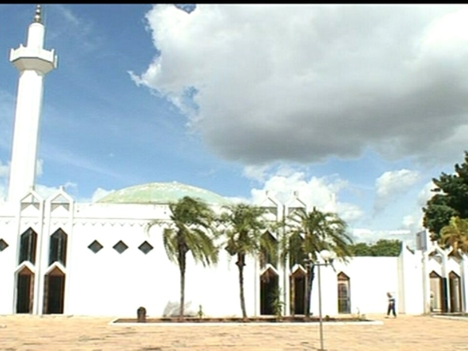 Visita guiada: Descubra os detalhes da Mesquita do Centro Islâmico