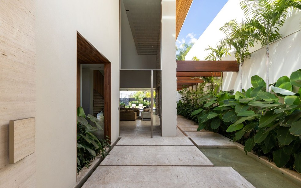 5 ideias de títulos:
1. Guia Completo: Moradia Estudantil na UnB - Opções Públicas e Privadas
2. Como Conseguir Moradia na UnB: Um Passo a Passo Detalhado
3. Repúblicas em Brasília: O Que Você Precisa Saber Antes de Alugar
4. Auxílio Moradia UnB: Quem Tem Direito e Como Solicitar?
5. Vida de Estudante em Brasília: Dicas de Moradia e Convivência