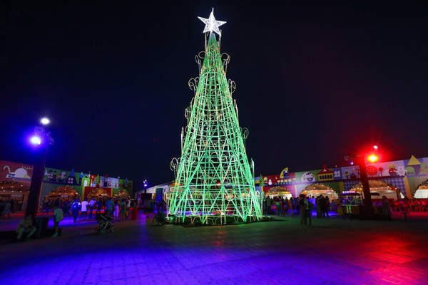 Descubra a Magia do Natal da Torre de TV em Brasília