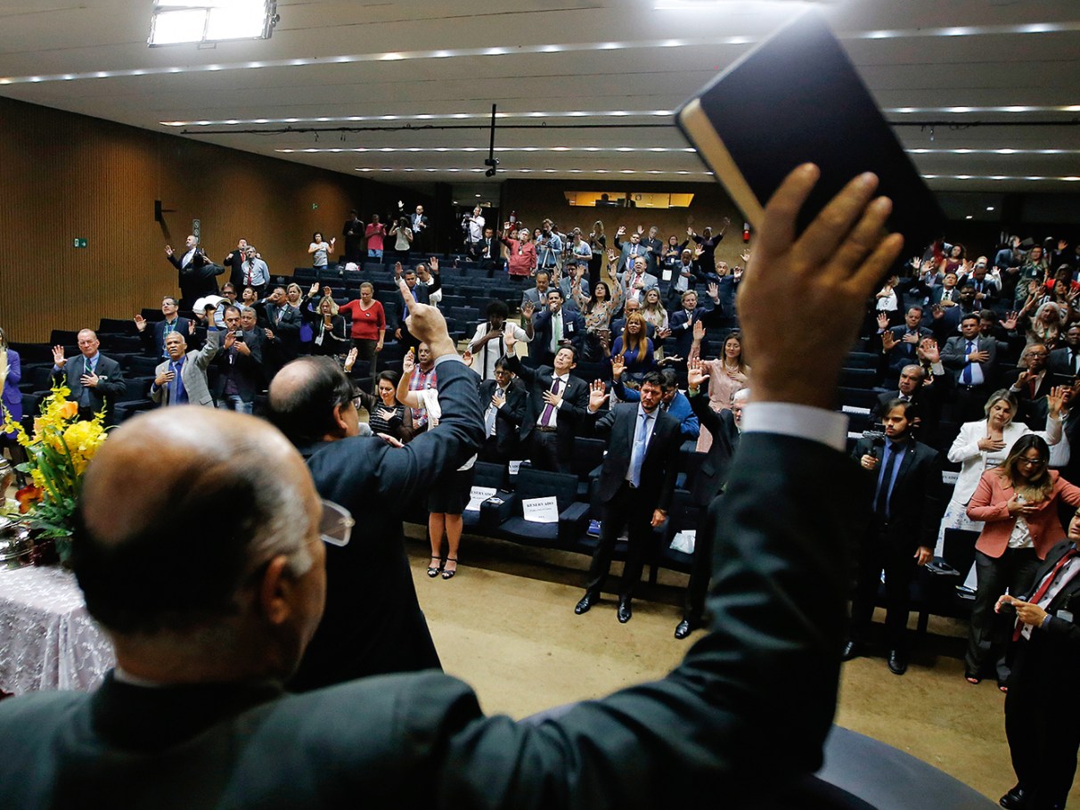 o que é a bancada evangélica