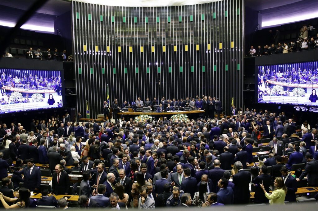 A Evolução do Centrão: De 1988 aos Dias Atuais