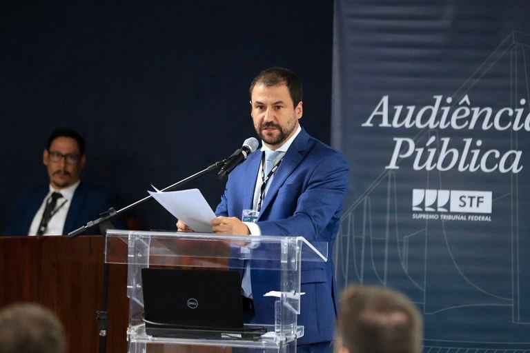 João Brant e a Liderança da Secretaria de Políticas Digitais: Desafios e Metas