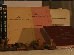 O que eram as fichas do DEOPS e como acessá-las?