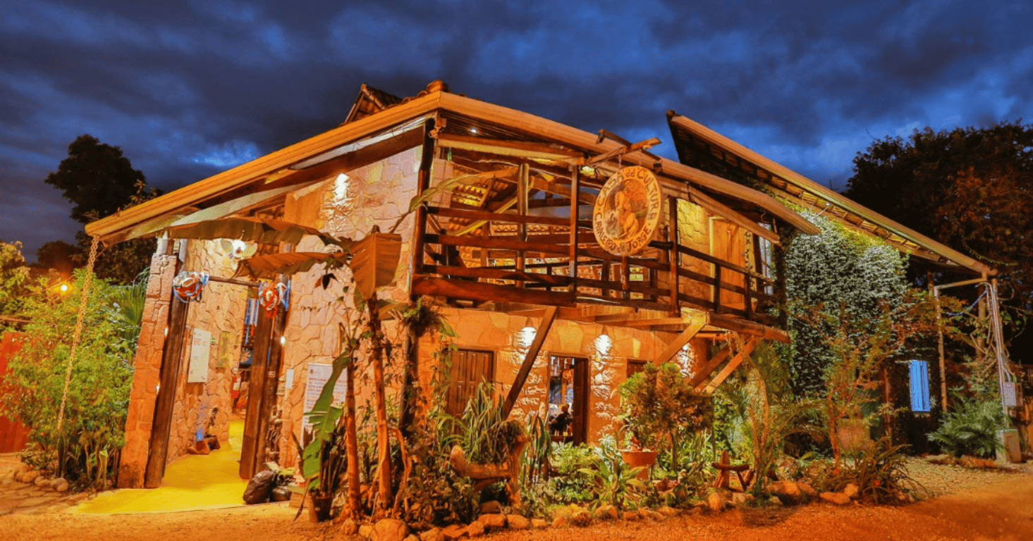 Oca do Sol e da Lua: Uma Experiência Acolhedora na Vila de São Jorge